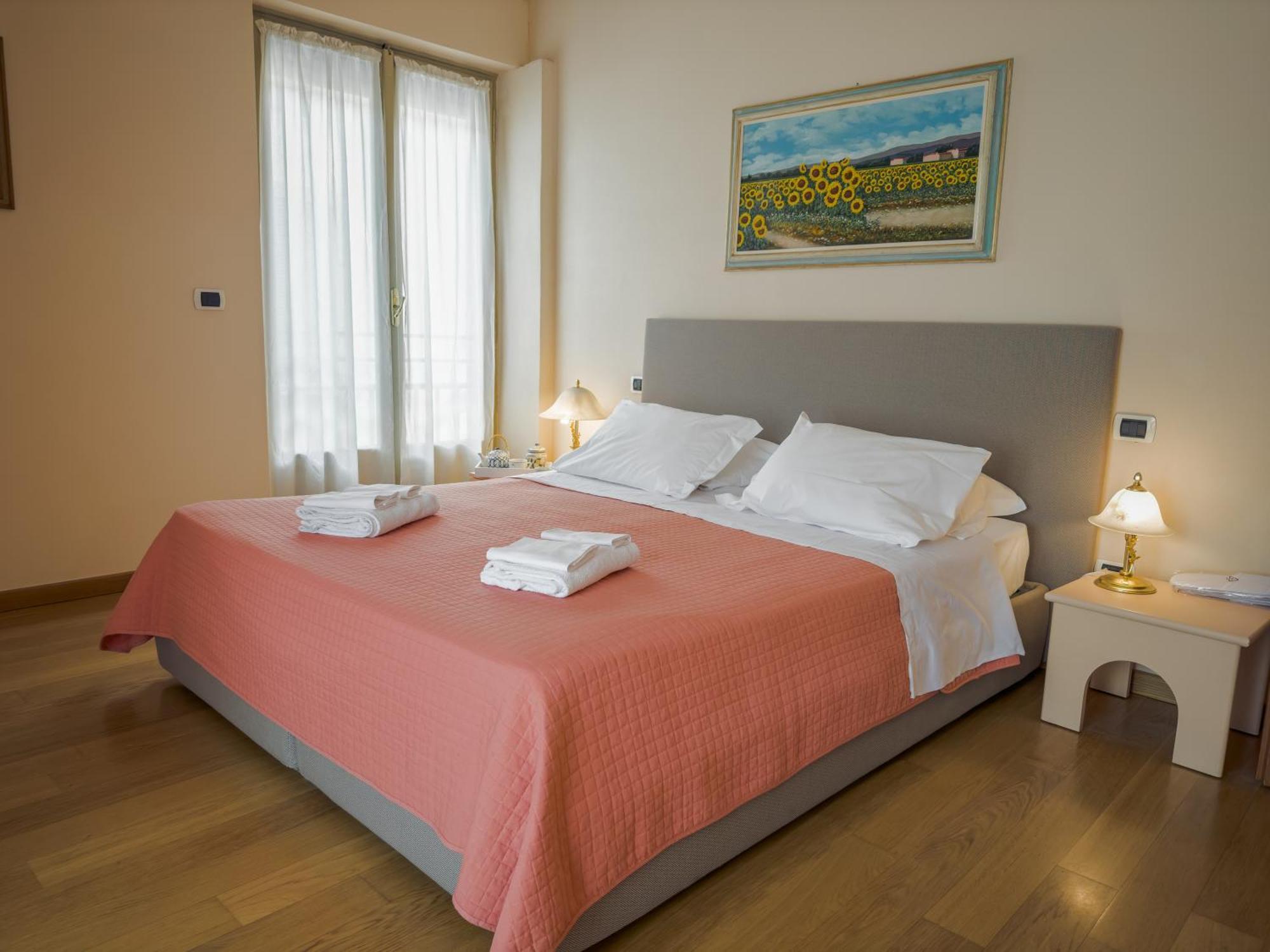 Casa Paolina Aparthotel ลุคคา ภายนอก รูปภาพ
