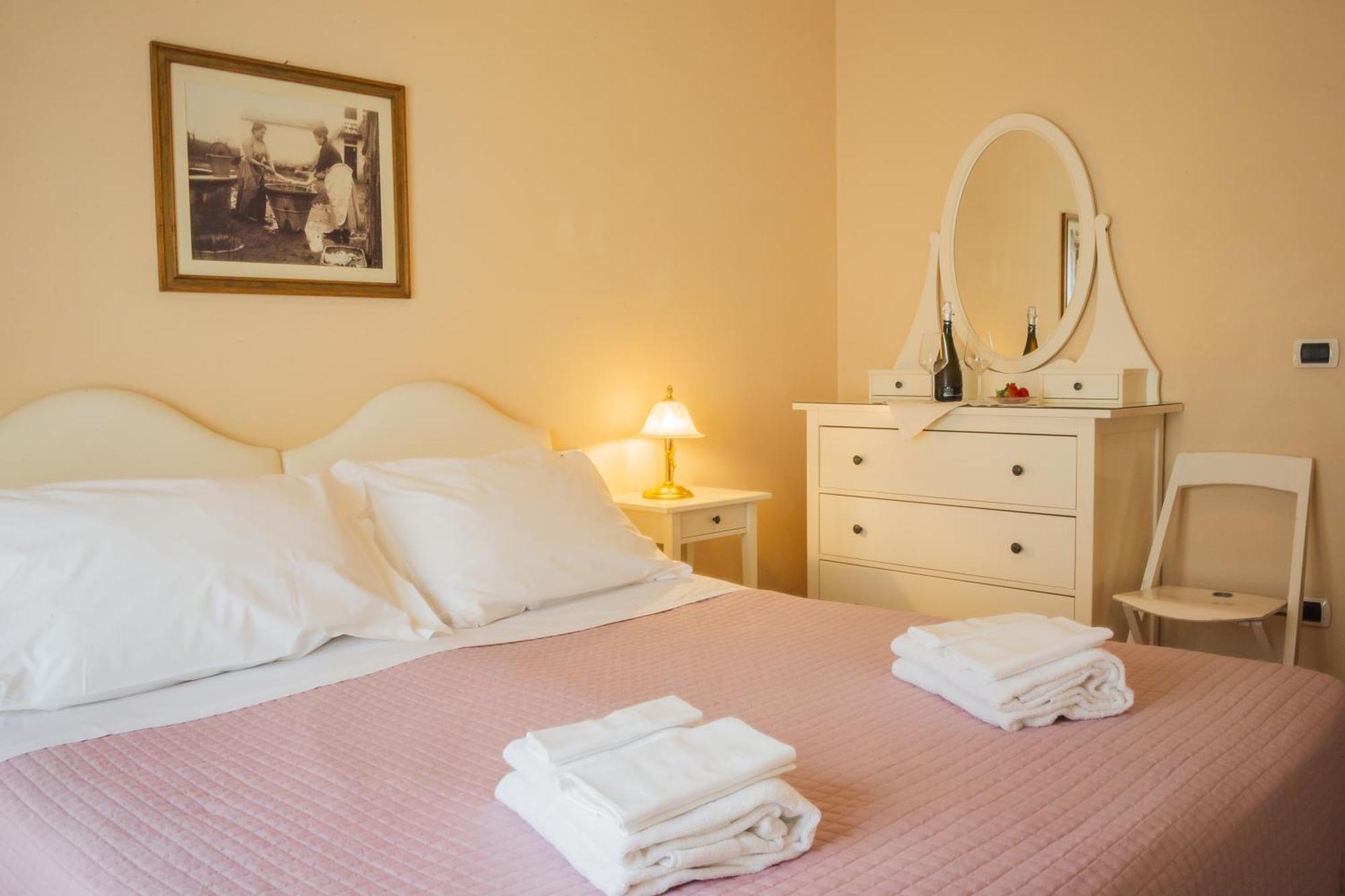 Casa Paolina Aparthotel ลุคคา ภายนอก รูปภาพ
