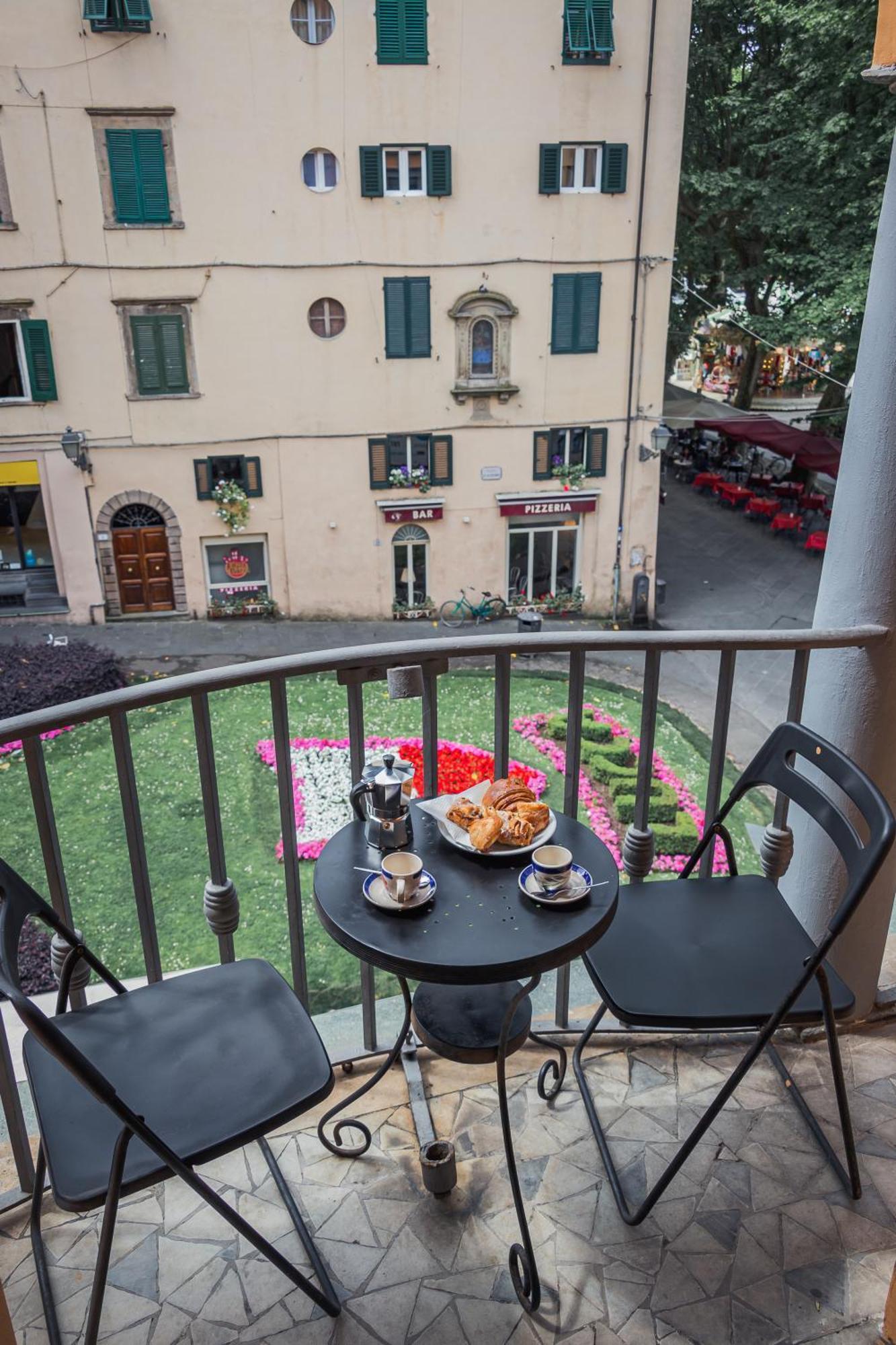 Casa Paolina Aparthotel ลุคคา ภายนอก รูปภาพ