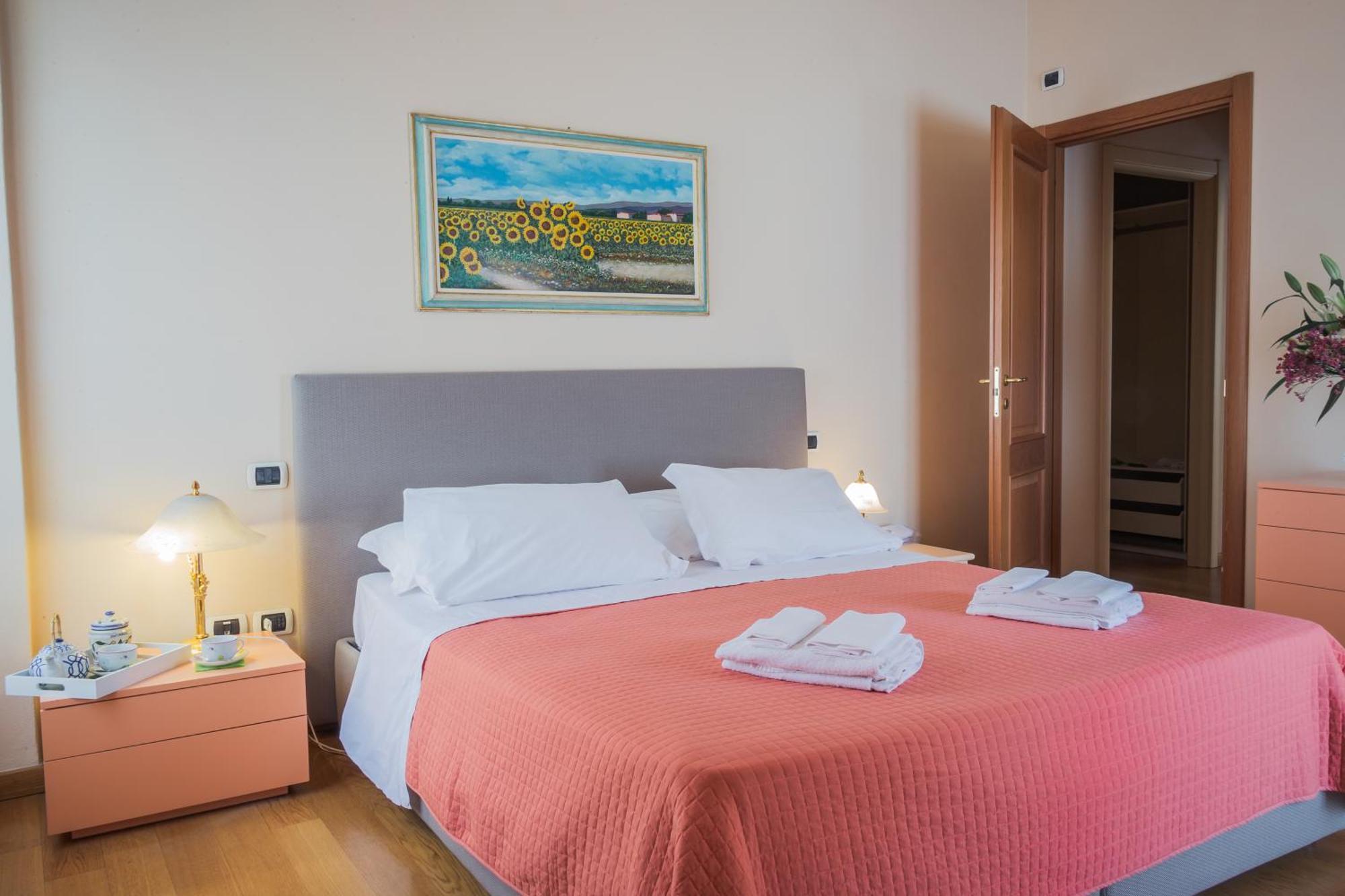 Casa Paolina Aparthotel ลุคคา ภายนอก รูปภาพ