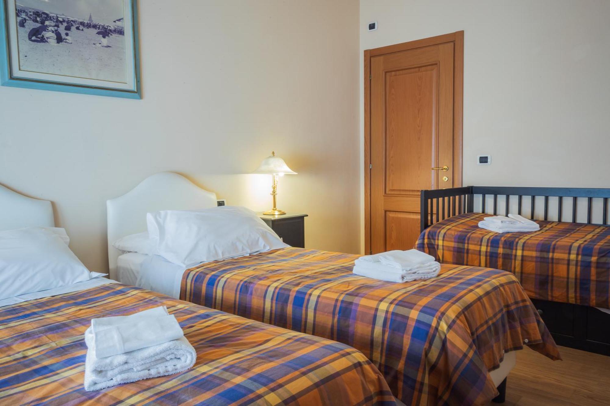 Casa Paolina Aparthotel ลุคคา ภายนอก รูปภาพ