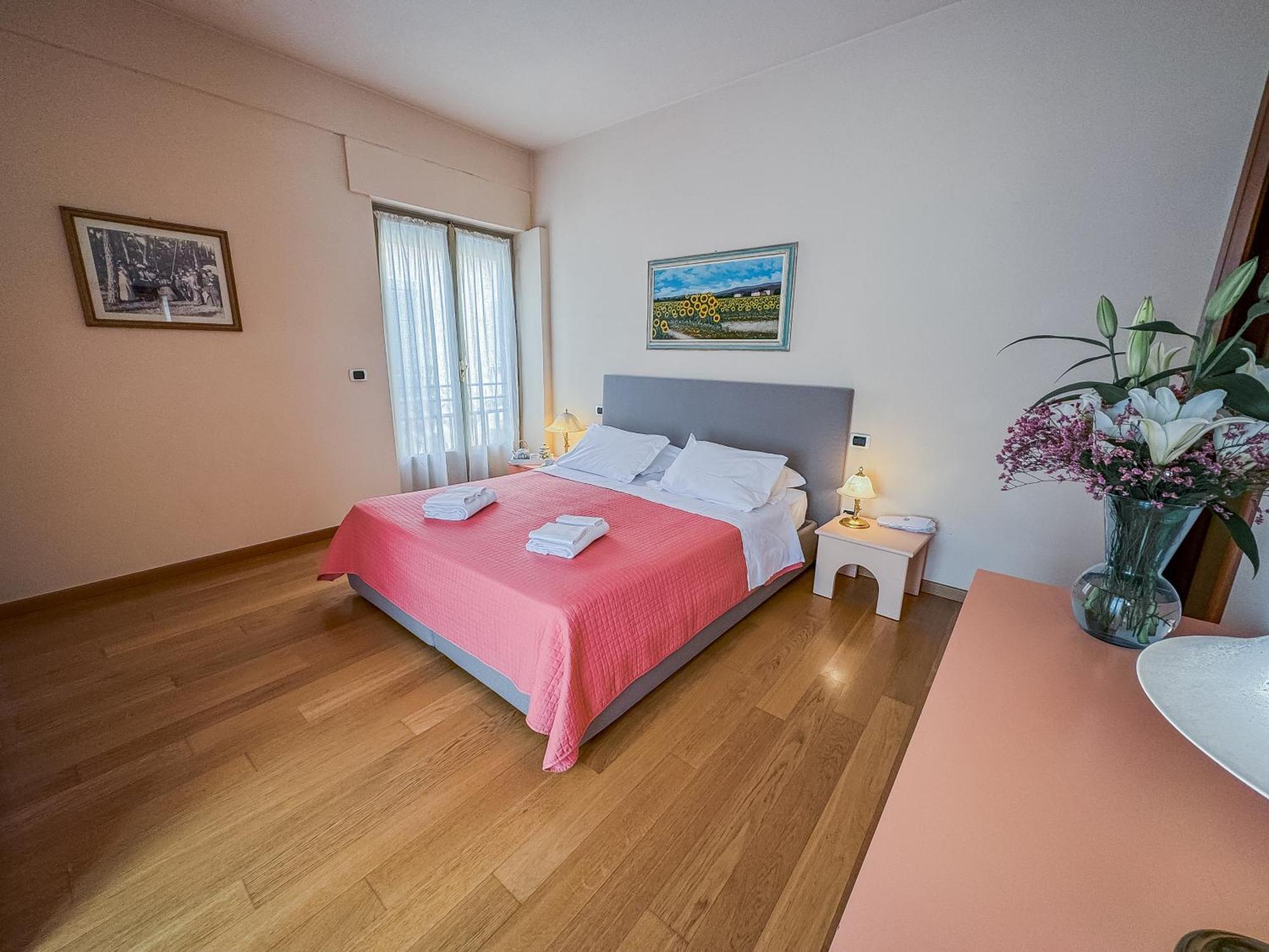 Casa Paolina Aparthotel ลุคคา ภายนอก รูปภาพ