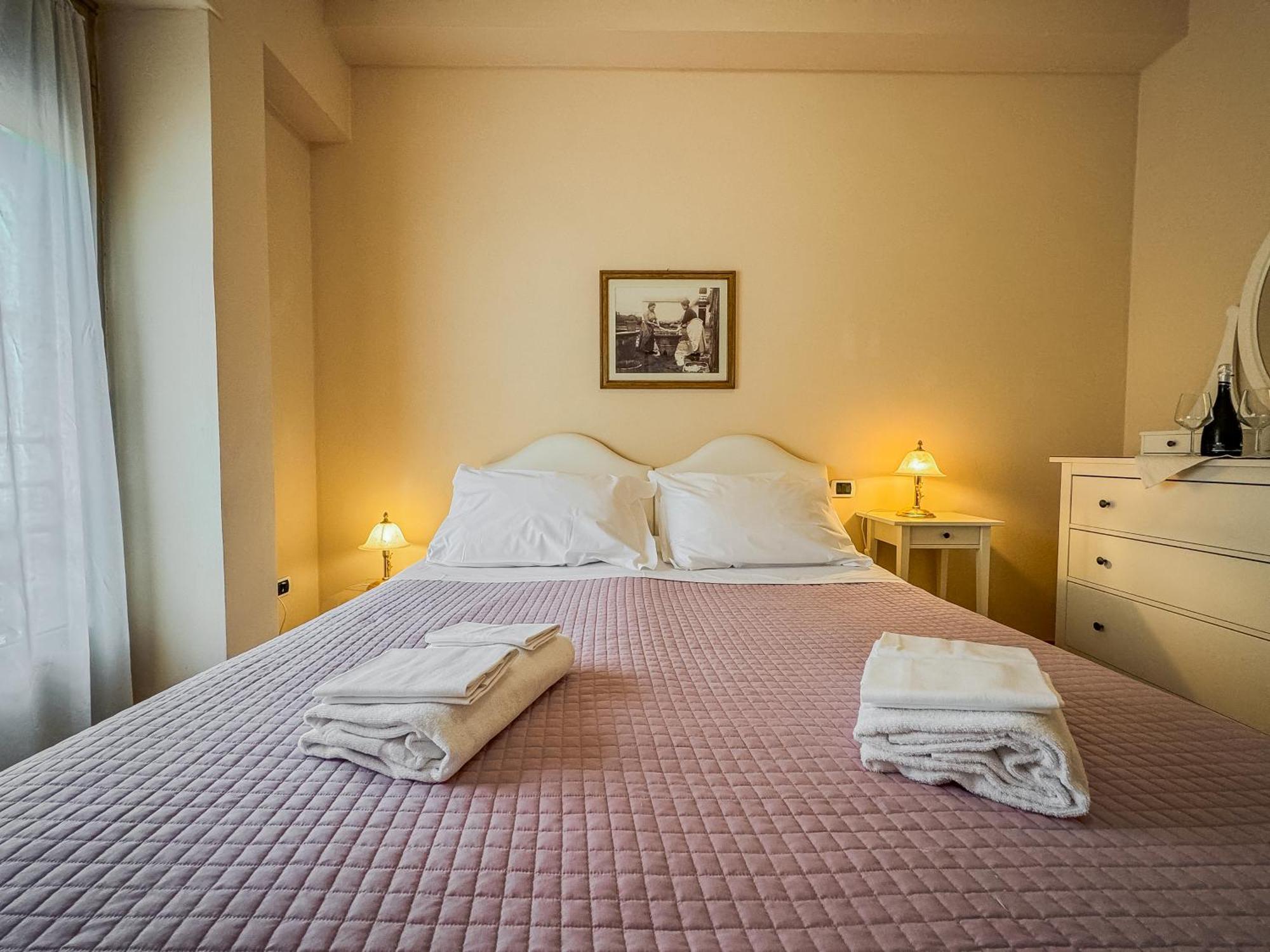 Casa Paolina Aparthotel ลุคคา ภายนอก รูปภาพ