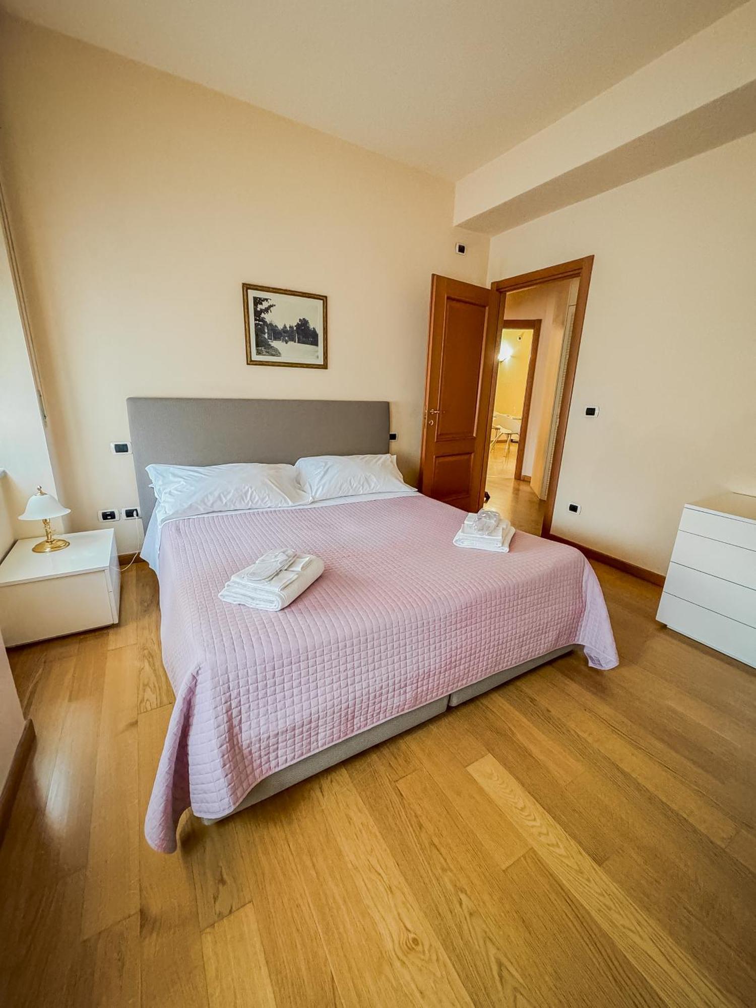 Casa Paolina Aparthotel ลุคคา ภายนอก รูปภาพ