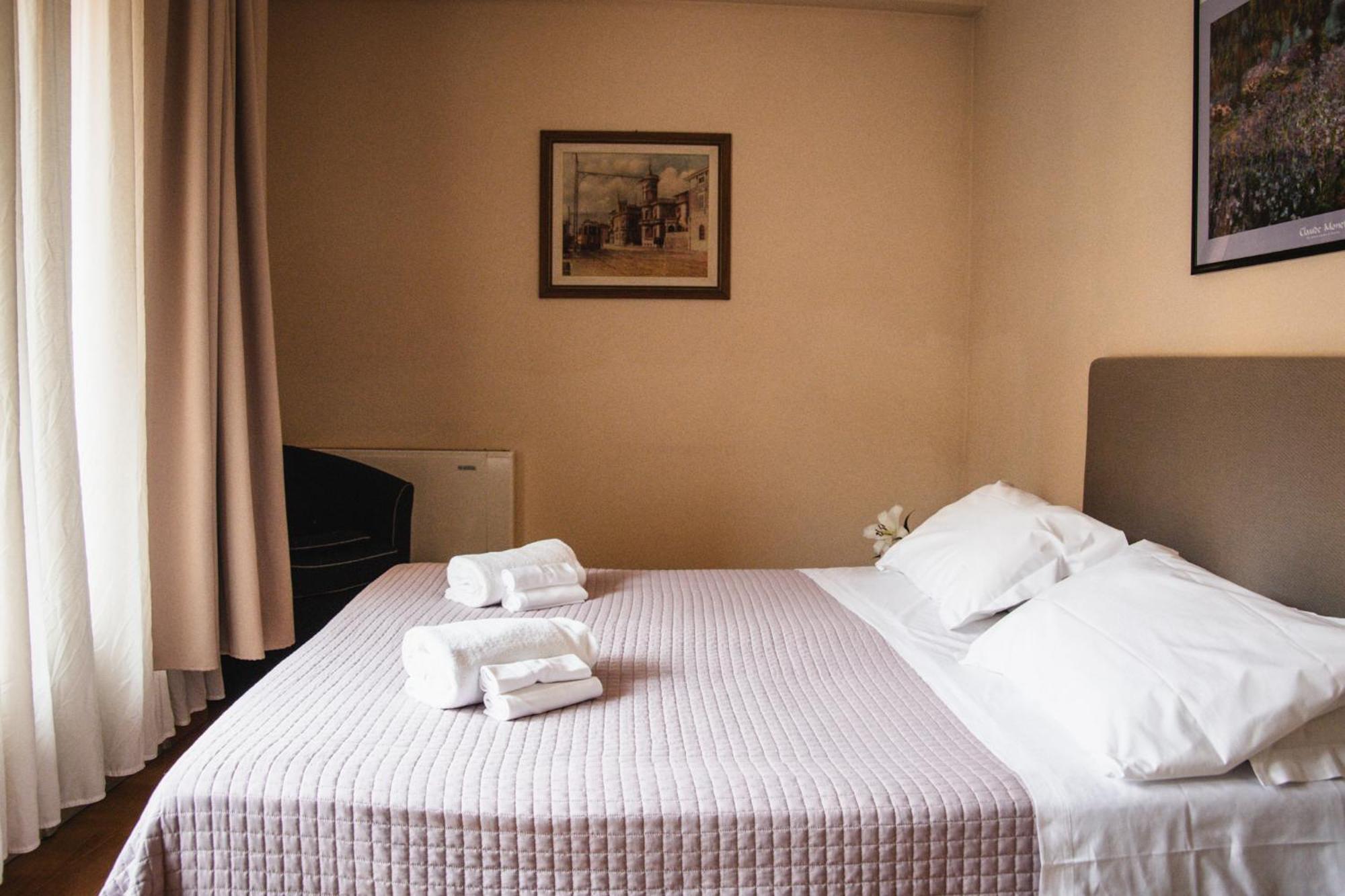 Casa Paolina Aparthotel ลุคคา ภายนอก รูปภาพ